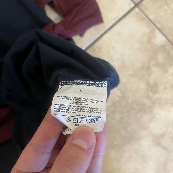 ⛄️CLEARANCE⛄️ Old Navy long sleeve shirt - Picture 3 of 3